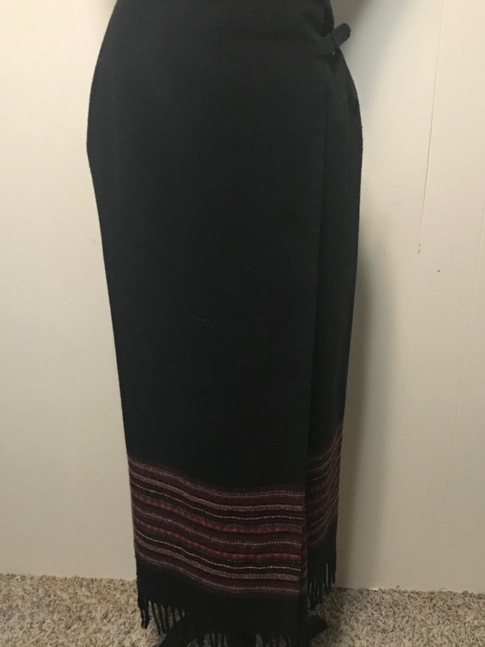 VINTAGE WORTHINGTON POLY WOOL BLACK WRAP SKIRT SIZE 8
